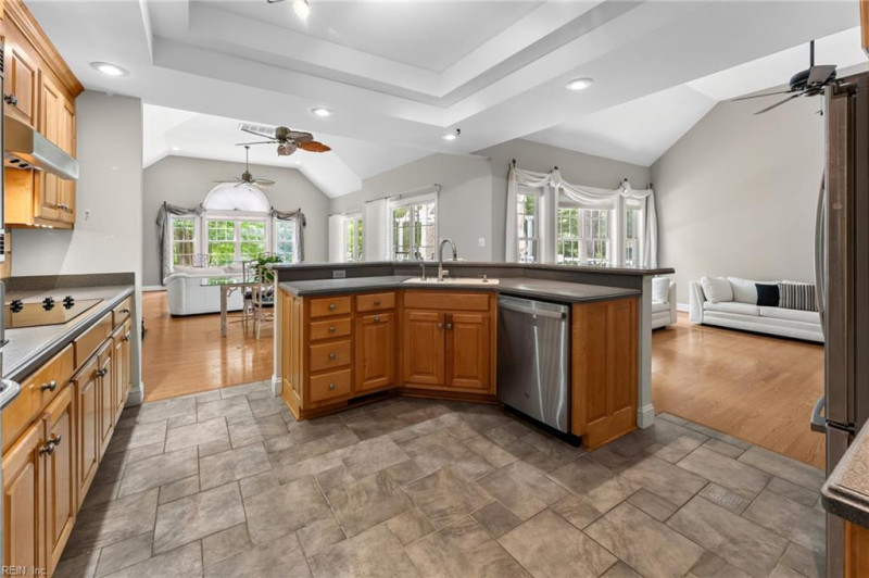 Photo 16 of 50 residential for sale in Middlesex County virginia
