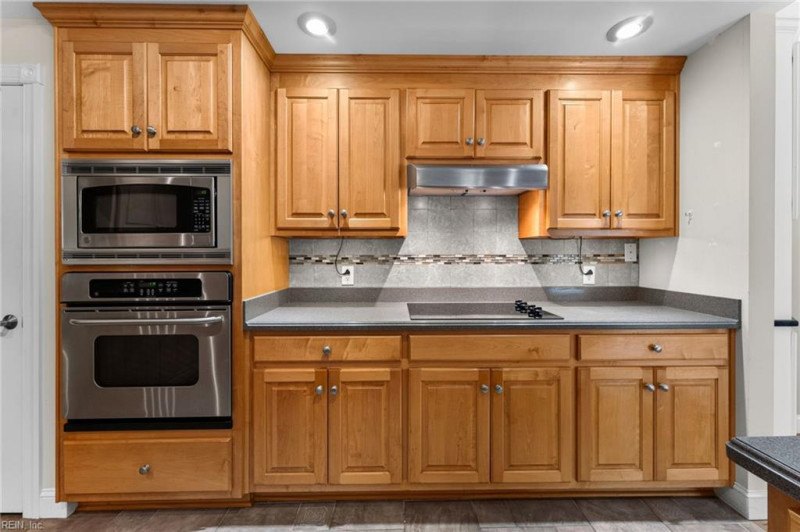 Photo 18 of 50 residential for sale in Middlesex County virginia