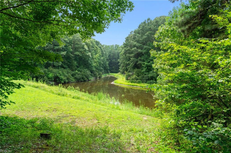 Photo 9 of 50 residential for sale in Middlesex County virginia