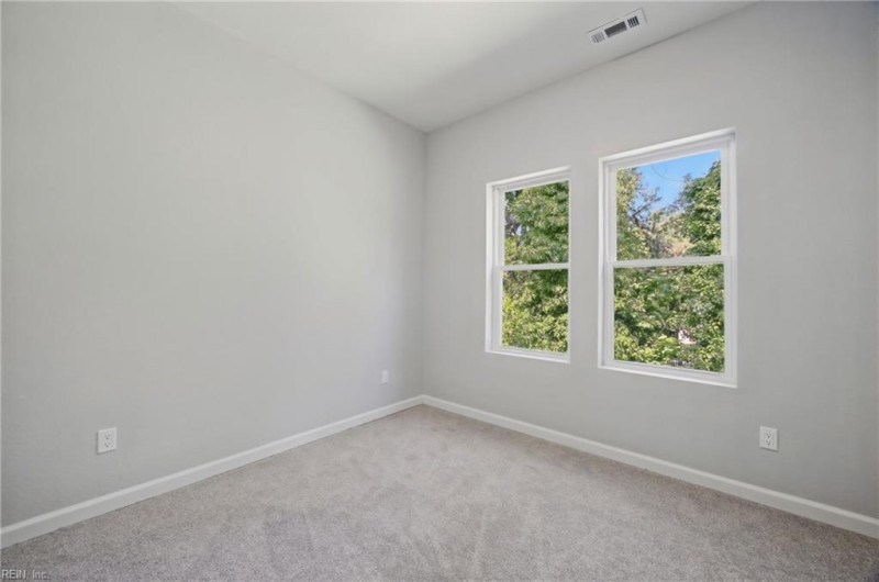 Photo 11 of 24 residential for sale in Norfolk virginia