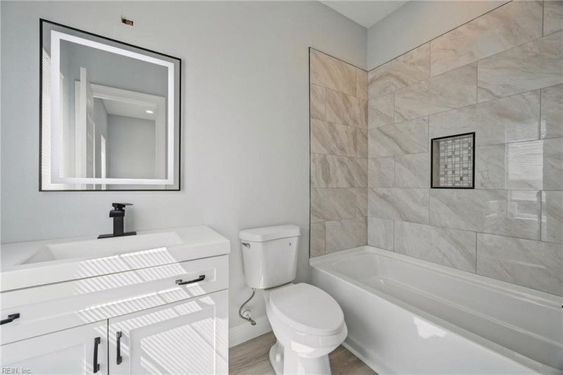Photo 15 of 24 residential for sale in Norfolk virginia