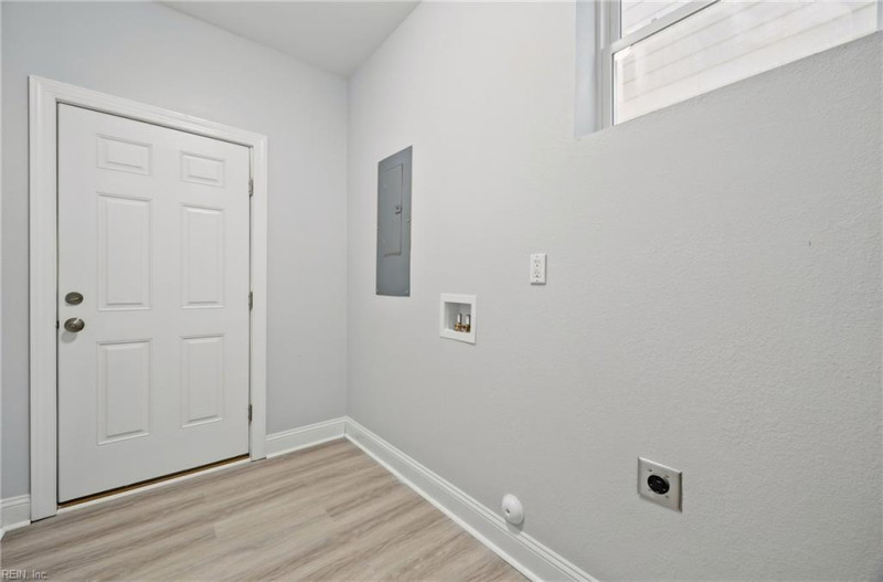 Photo 17 of 24 residential for sale in Norfolk virginia