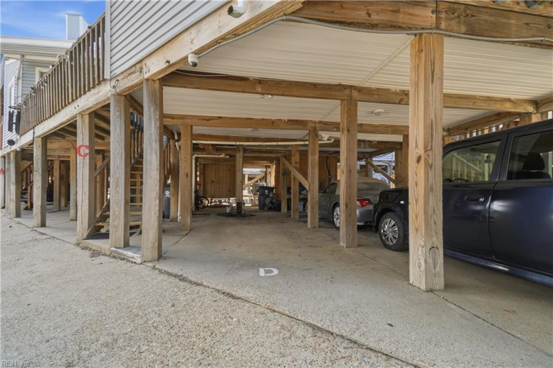 Photo 11 of 32 residential for sale in Norfolk virginia