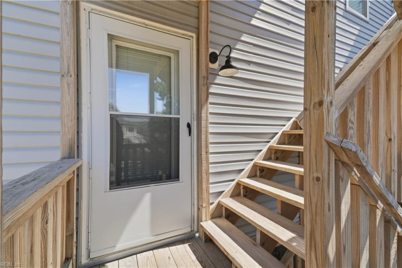 Photo 12 of 32 residential for sale in Norfolk virginia