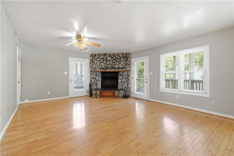 Photo 14 of 32 residential for sale in Norfolk virginia
