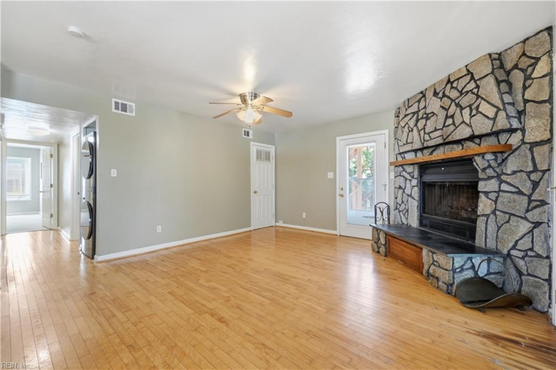 Photo 15 of 32 residential for sale in Norfolk virginia