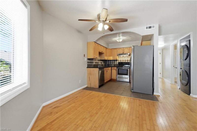 Photo 16 of 32 residential for sale in Norfolk virginia