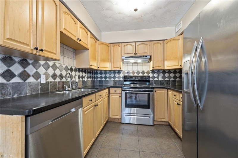 Photo 17 of 32 residential for sale in Norfolk virginia