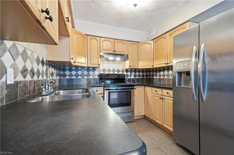 Photo 18 of 32 residential for sale in Norfolk virginia