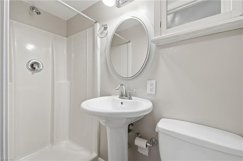 Photo 27 of 32 residential for sale in Norfolk virginia