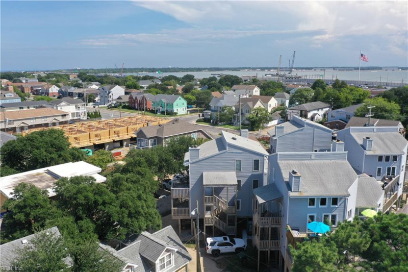 Photo 7 of 32 residential for sale in Norfolk virginia
