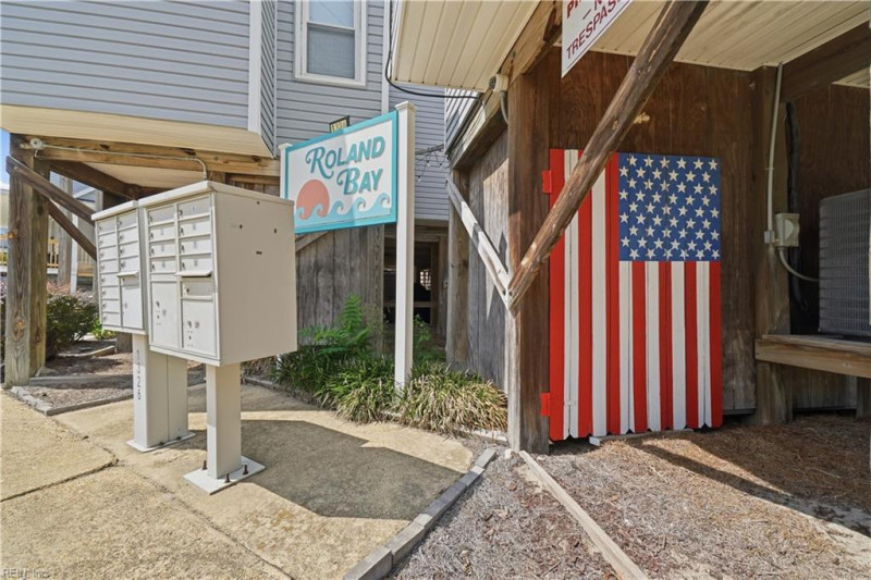 Photo 8 of 32 residential for sale in Norfolk virginia