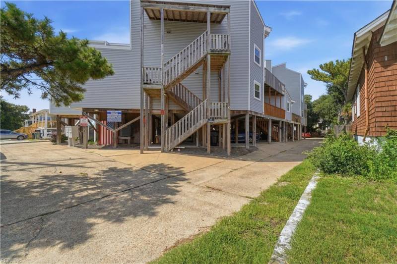 Photo 9 of 32 residential for sale in Norfolk virginia