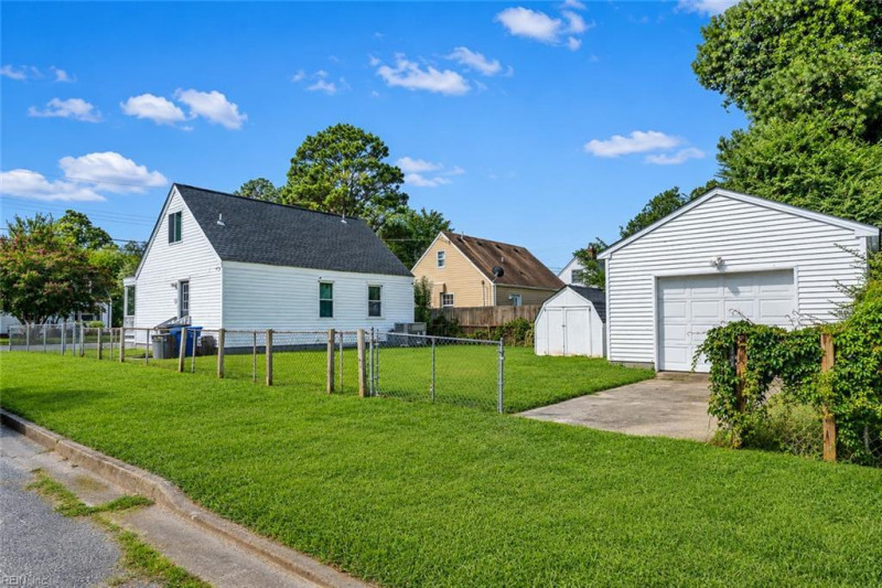 Photo 4 of 11 residential for sale in Portsmouth virginia Photo 4 of 11 residential for sale in Portsmouth virginia