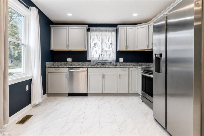 Photo 5 of 11 residential for sale in Portsmouth virginia Photo 5 of 11 residential for sale in Portsmouth virginia