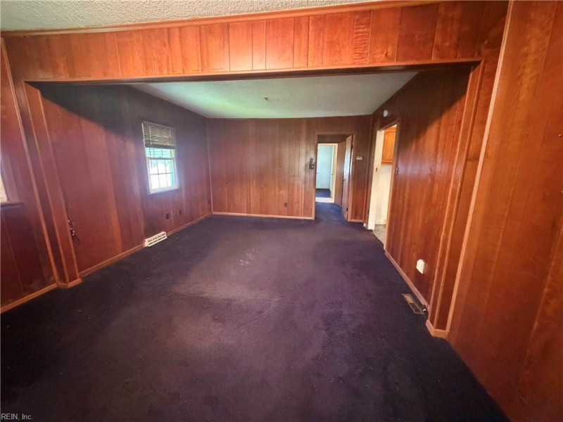 Photo 6 of 17 residential for sale in Norfolk virginia