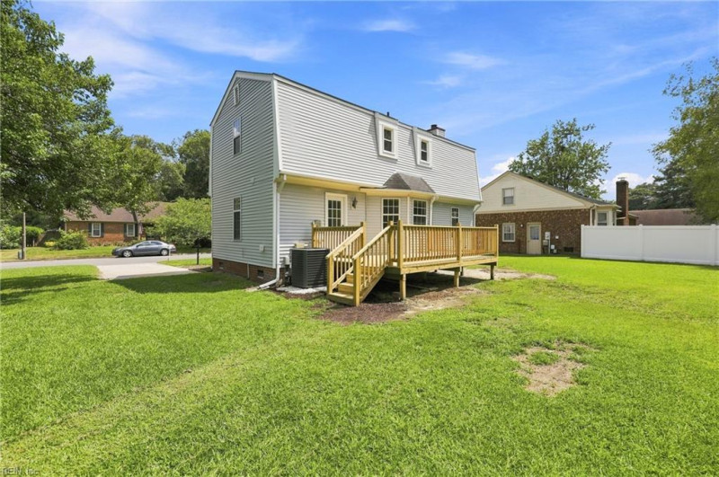 Photo 15 of 43 residential for sale in Chesapeake virginia