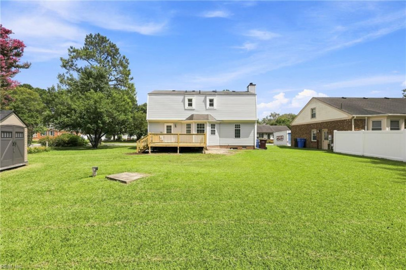 Photo 16 of 43 residential for sale in Chesapeake virginia