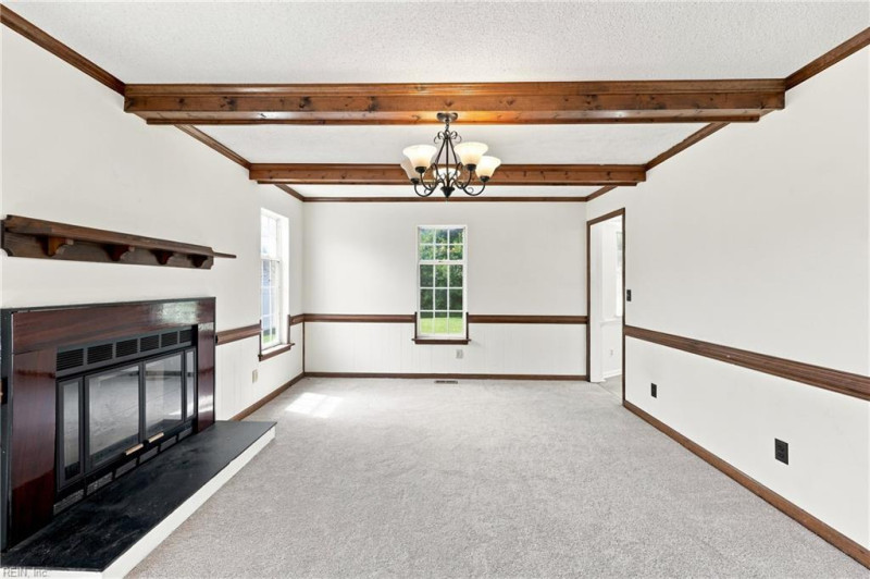 Photo 27 of 43 residential for sale in Chesapeake virginia