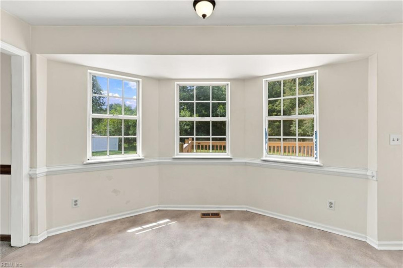 Photo 31 of 43 residential for sale in Chesapeake virginia