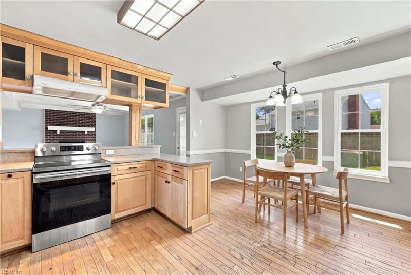 Photo 17 of 50 residential for sale in Virginia Beach virginia