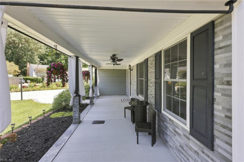 Photo 4 of 50 residential for sale in Virginia Beach virginia