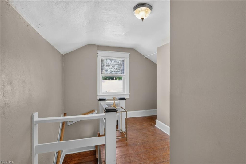 Photo 34 of 47 residential for sale in Norfolk virginia Photo 34 of 47 residential for sale in Norfolk virginia