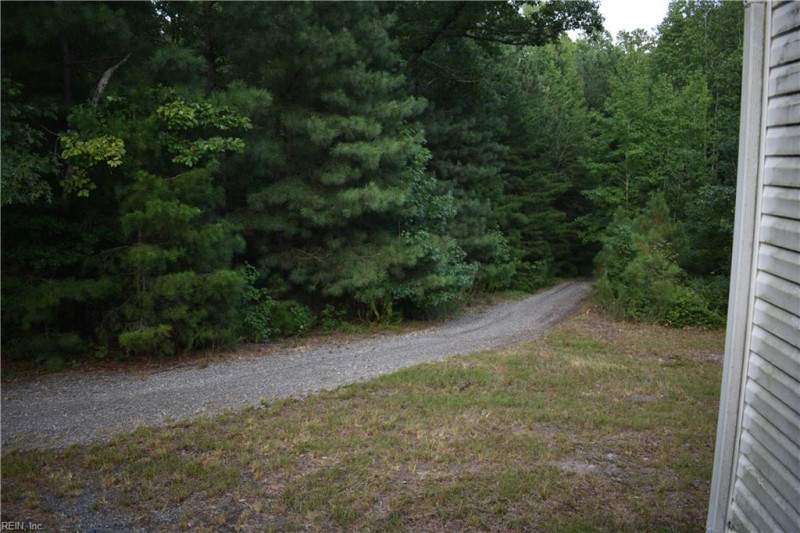Photo 25 of 36 residential for sale in New Kent County virginia Photo 25 of 36 residential for sale in New Kent County virginia