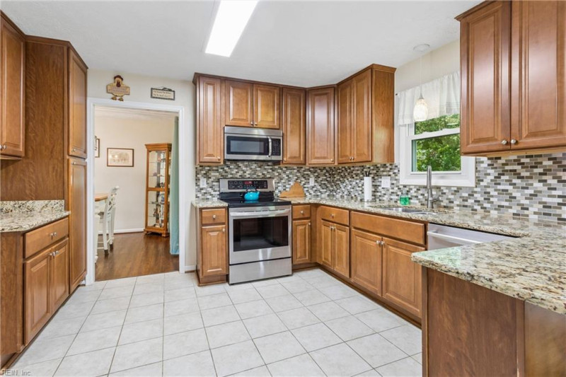 Photo 14 of 50 residential for sale in Newport News virginia