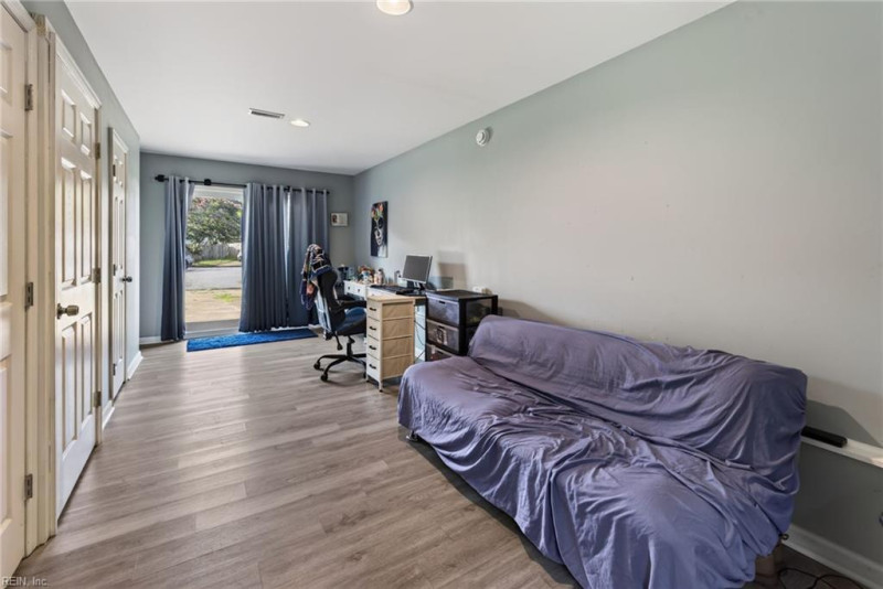 Photo 17 of 26 residential for sale in Norfolk virginia