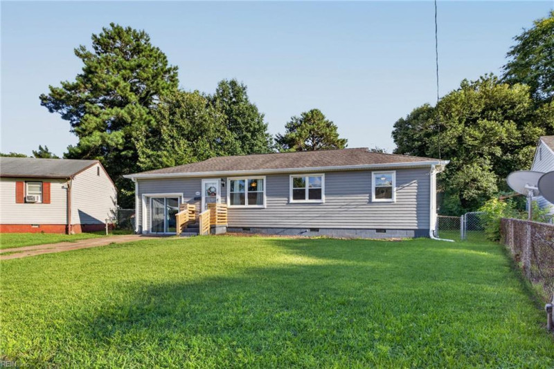 Photo 4 of 26 residential for sale in Norfolk virginia