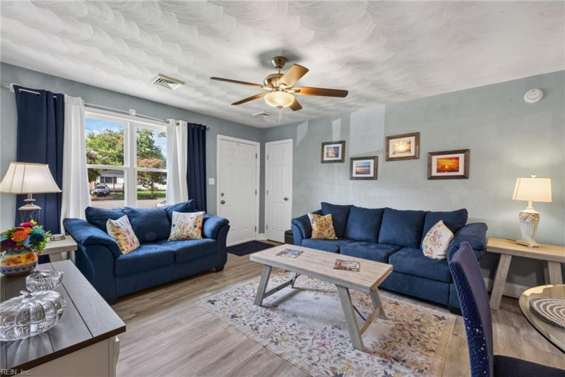 Photo 5 of 26 residential for sale in Norfolk virginia