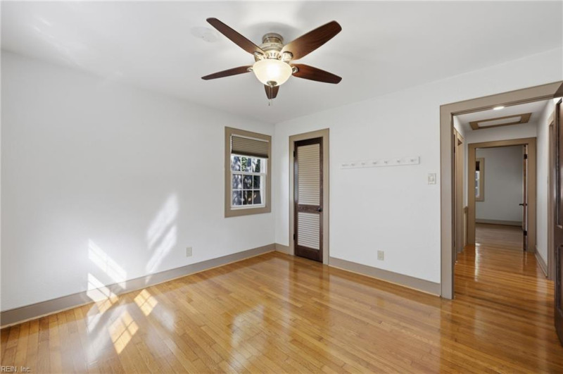Photo 21 of 49 residential for sale in Virginia Beach virginia