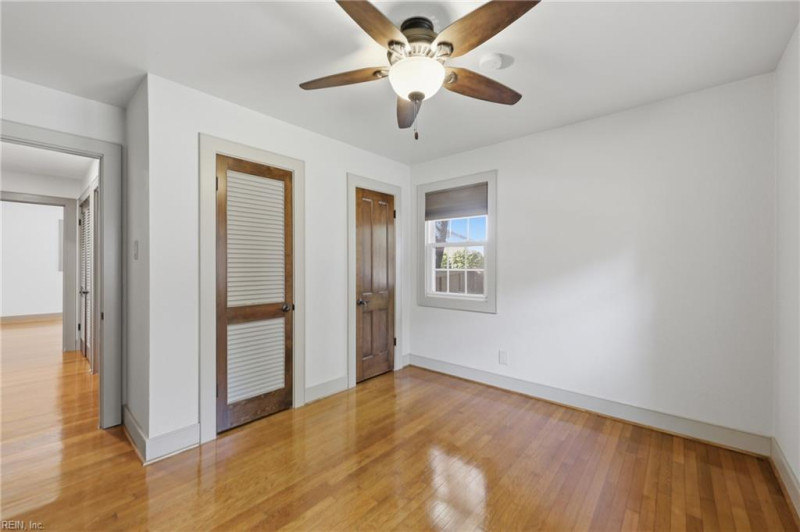 Photo 23 of 49 residential for sale in Virginia Beach virginia