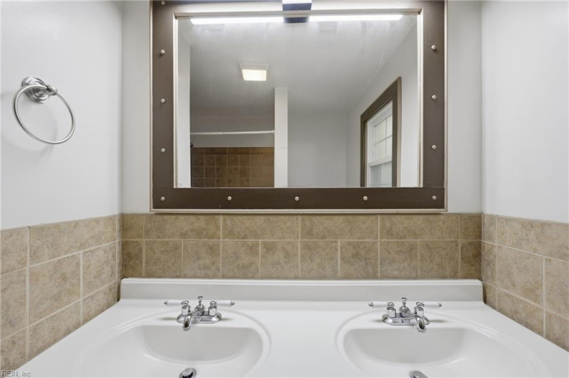Photo 24 of 49 residential for sale in Virginia Beach virginia