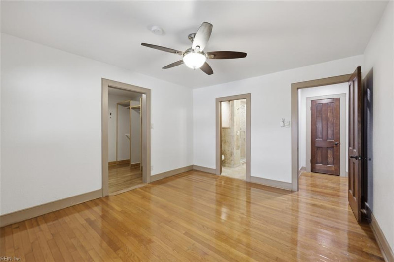 Photo 26 of 49 residential for sale in Virginia Beach virginia