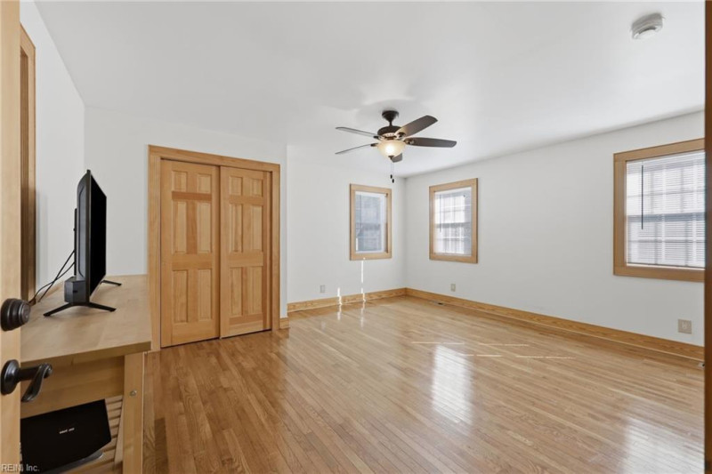 Photo 34 of 49 residential for sale in Virginia Beach virginia