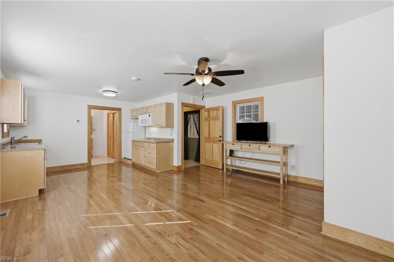 Photo 35 of 49 residential for sale in Virginia Beach virginia