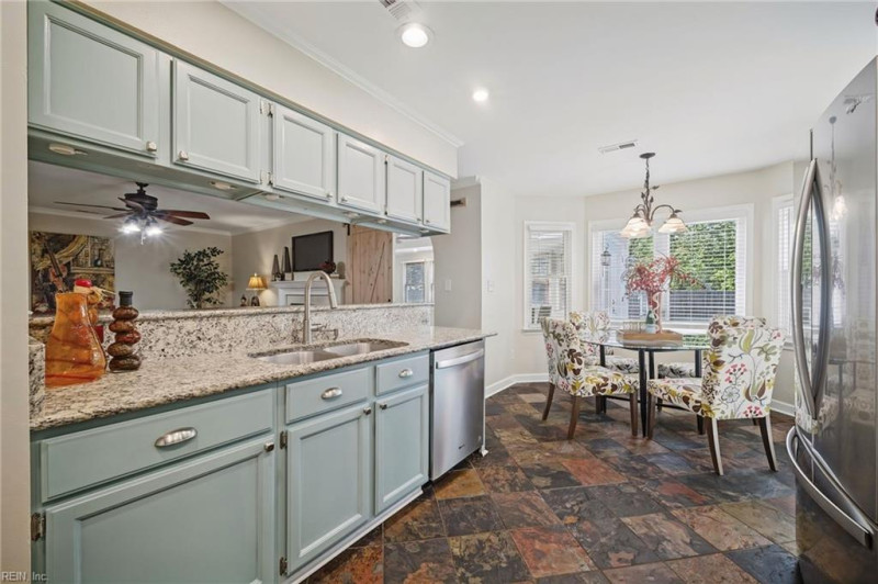 Photo 16 of 50 residential for sale in Virginia Beach virginia