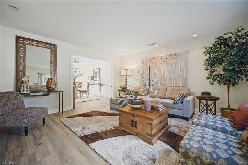 Photo 7 of 50 residential for sale in Virginia Beach virginia