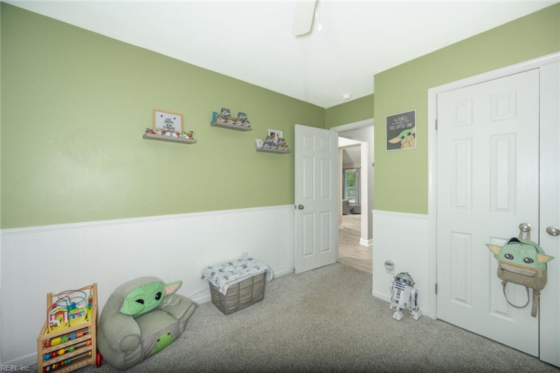 Photo 18 of 27 residential for sale in Chesapeake virginia