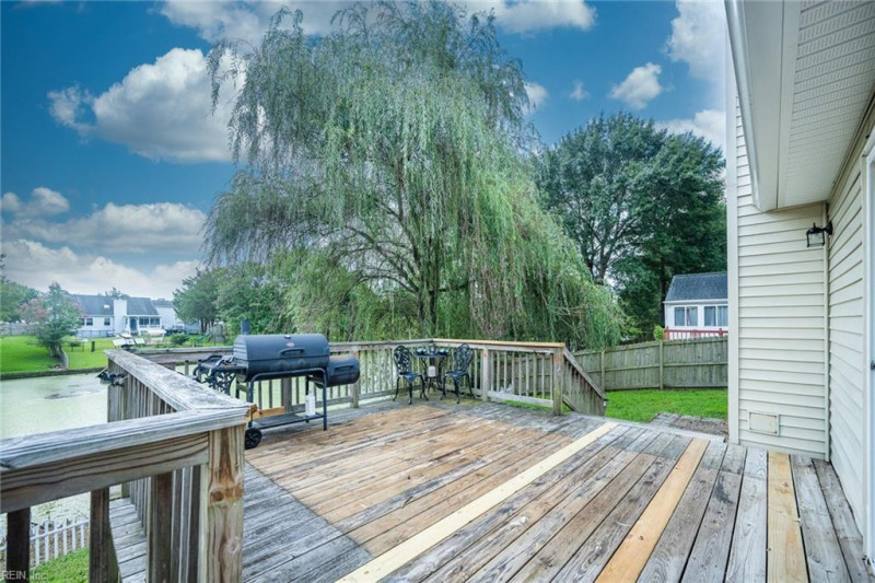 Photo 24 of 27 residential for sale in Chesapeake virginia