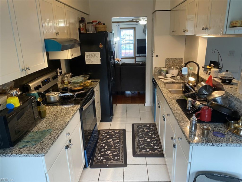 Photo 4 of 12 residential for sale in Virginia Beach virginia