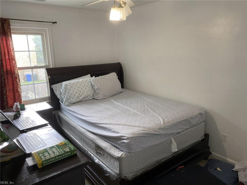 Photo 7 of 12 residential for sale in Virginia Beach virginia
