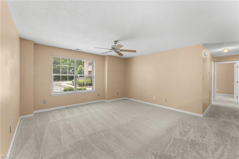Photo 6 of 26 residential for sale in Chesapeake virginia