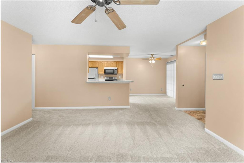 Photo 9 of 26 residential for sale in Chesapeake virginia
