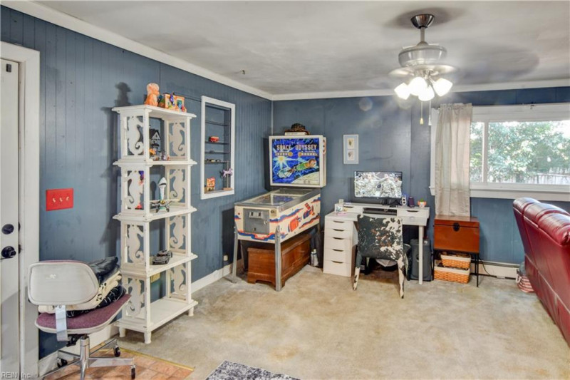 Photo 16 of 45 residential for sale in Chesapeake virginia