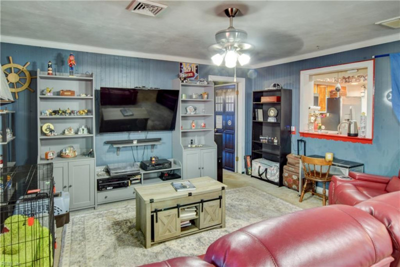 Photo 20 of 45 residential for sale in Chesapeake virginia