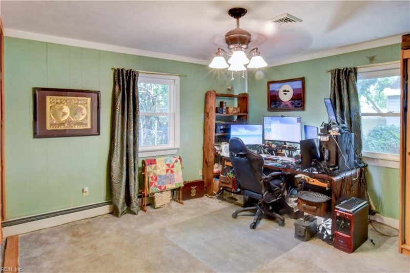 Photo 21 of 45 residential for sale in Chesapeake virginia