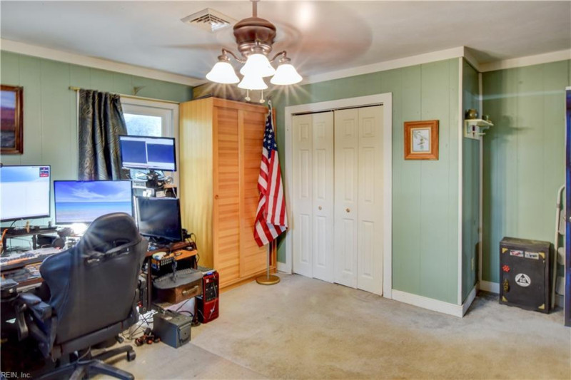 Photo 22 of 45 residential for sale in Chesapeake virginia